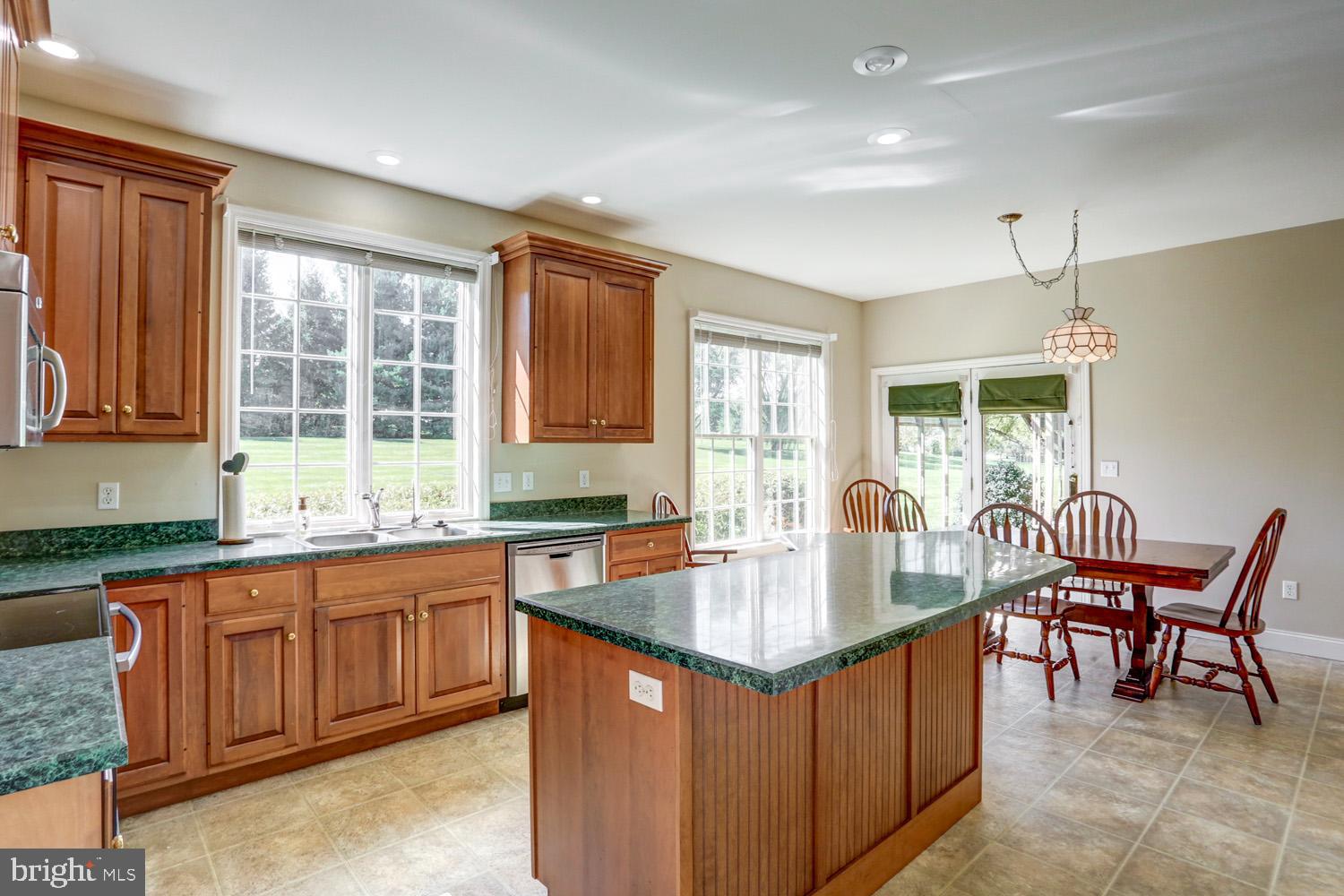2158 Meadow Ridge Drive Lancaster, PA 17601 - Photo 17 of 38 Gallery Image 17
