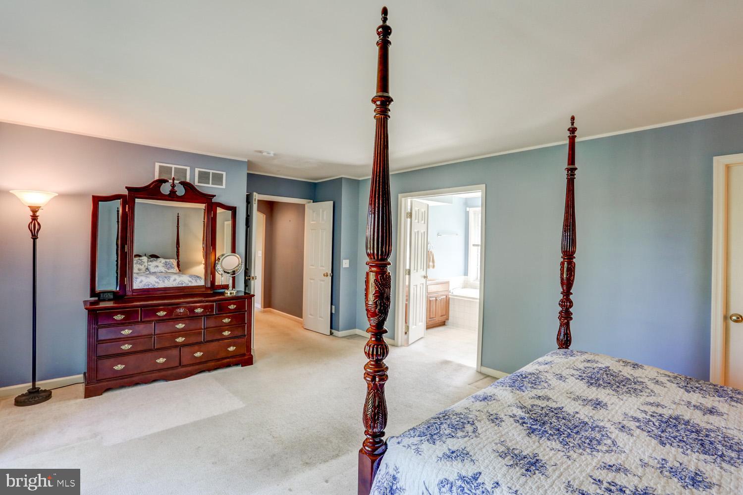 2158 Meadow Ridge Drive Lancaster, PA 17601 - Photo 25 of 38 Gallery Image 25