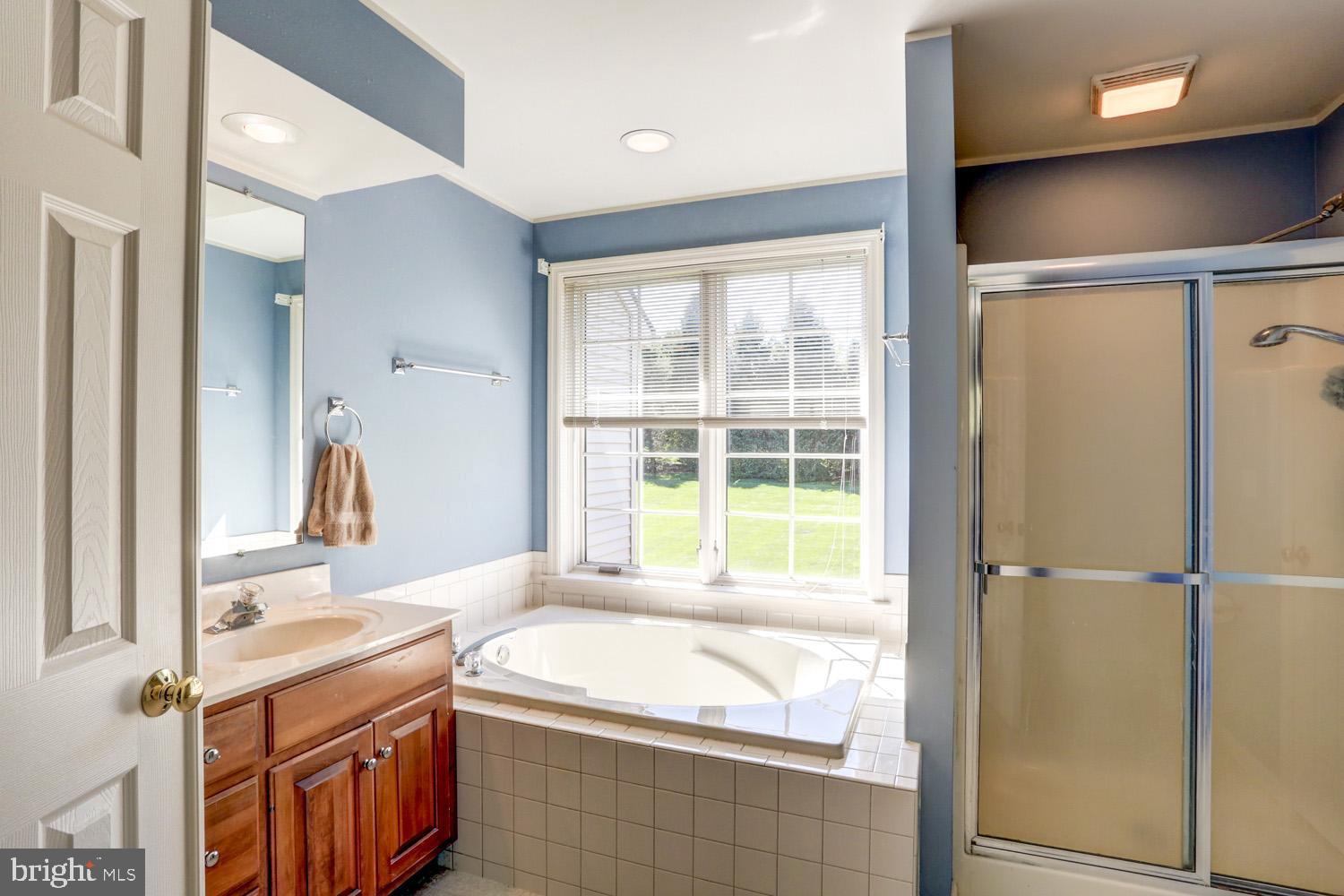 2158 Meadow Ridge Drive Lancaster, PA 17601 - Photo 26 of 38 Gallery Image 26