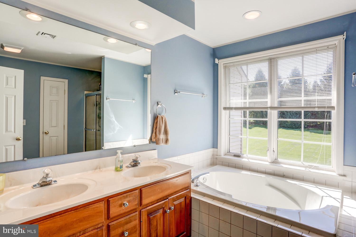 2158 Meadow Ridge Drive Lancaster, PA 17601 - Photo 28 of 38 Gallery Image 28