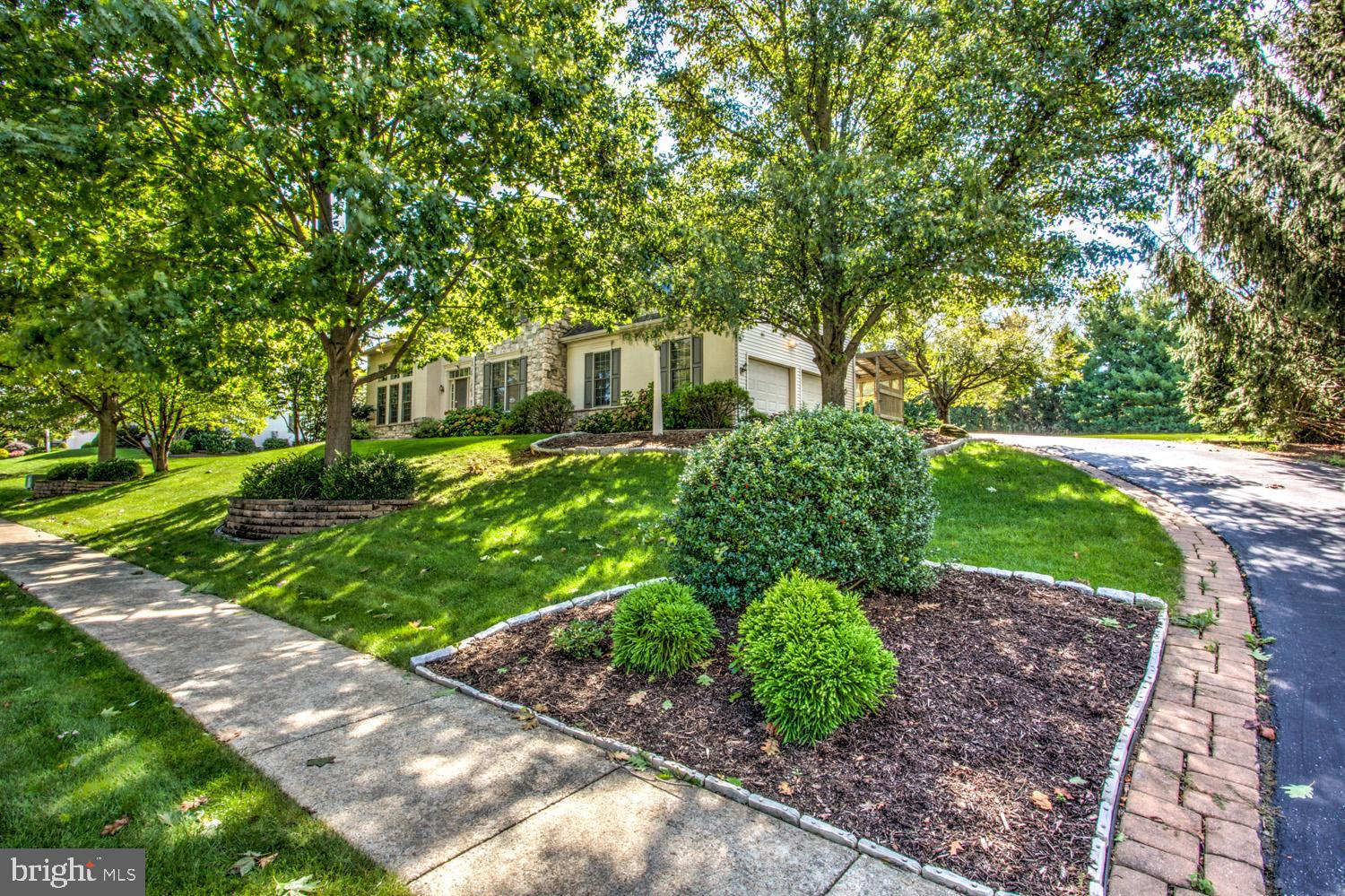 2158 Meadow Ridge Drive Lancaster, PA 17601 - Photo 4 of 38 Gallery Image 4