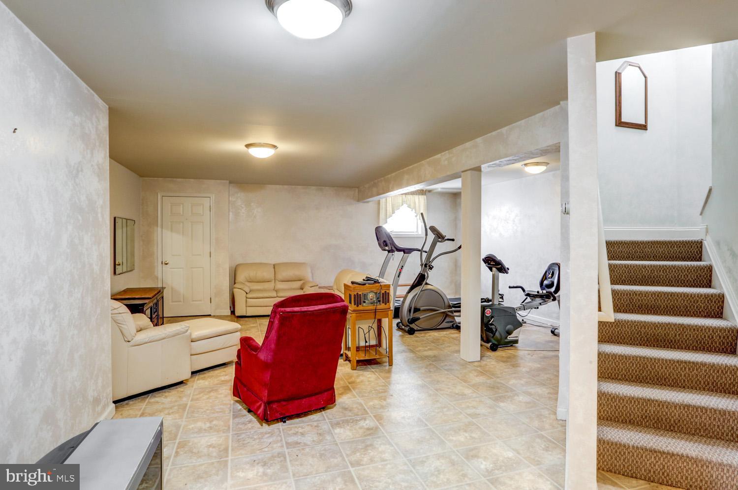 2158 Meadow Ridge Drive Lancaster, PA 17601 - Photo 34 of 38 Gallery Image 34