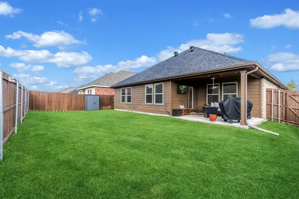 $2,400 | 601 Rawhide Way, Princeton, TX 75407