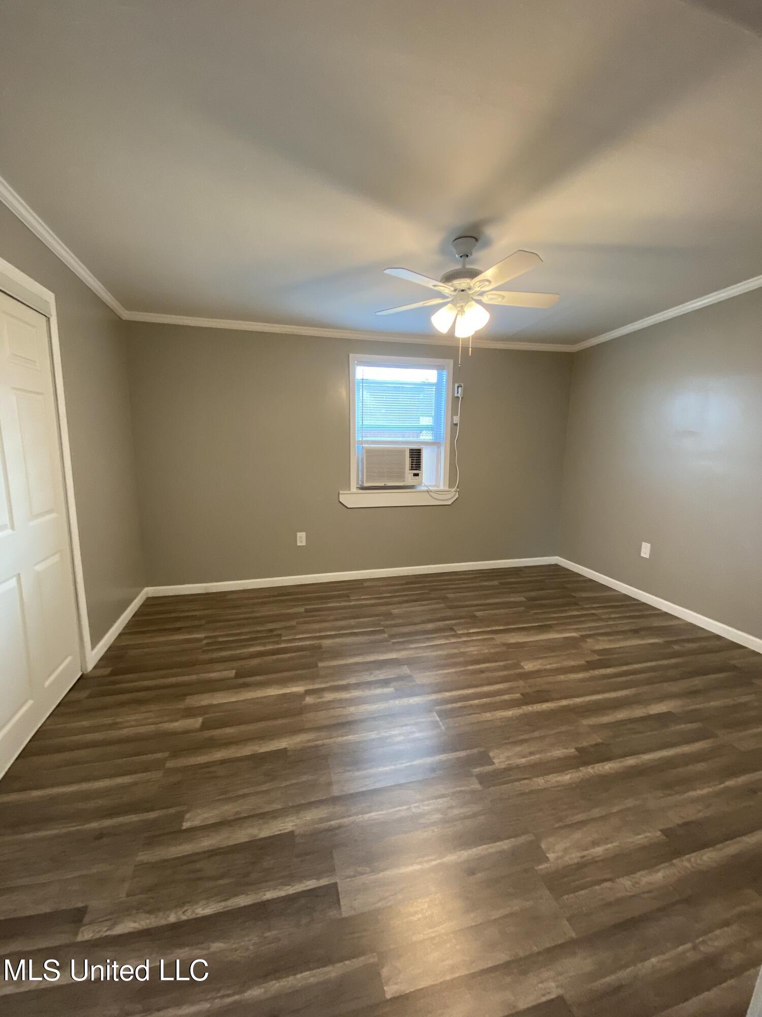 14 Hillsboro-Ludlow Road Forest, MS 39074 - Photo 11 of 18 Main bedroom