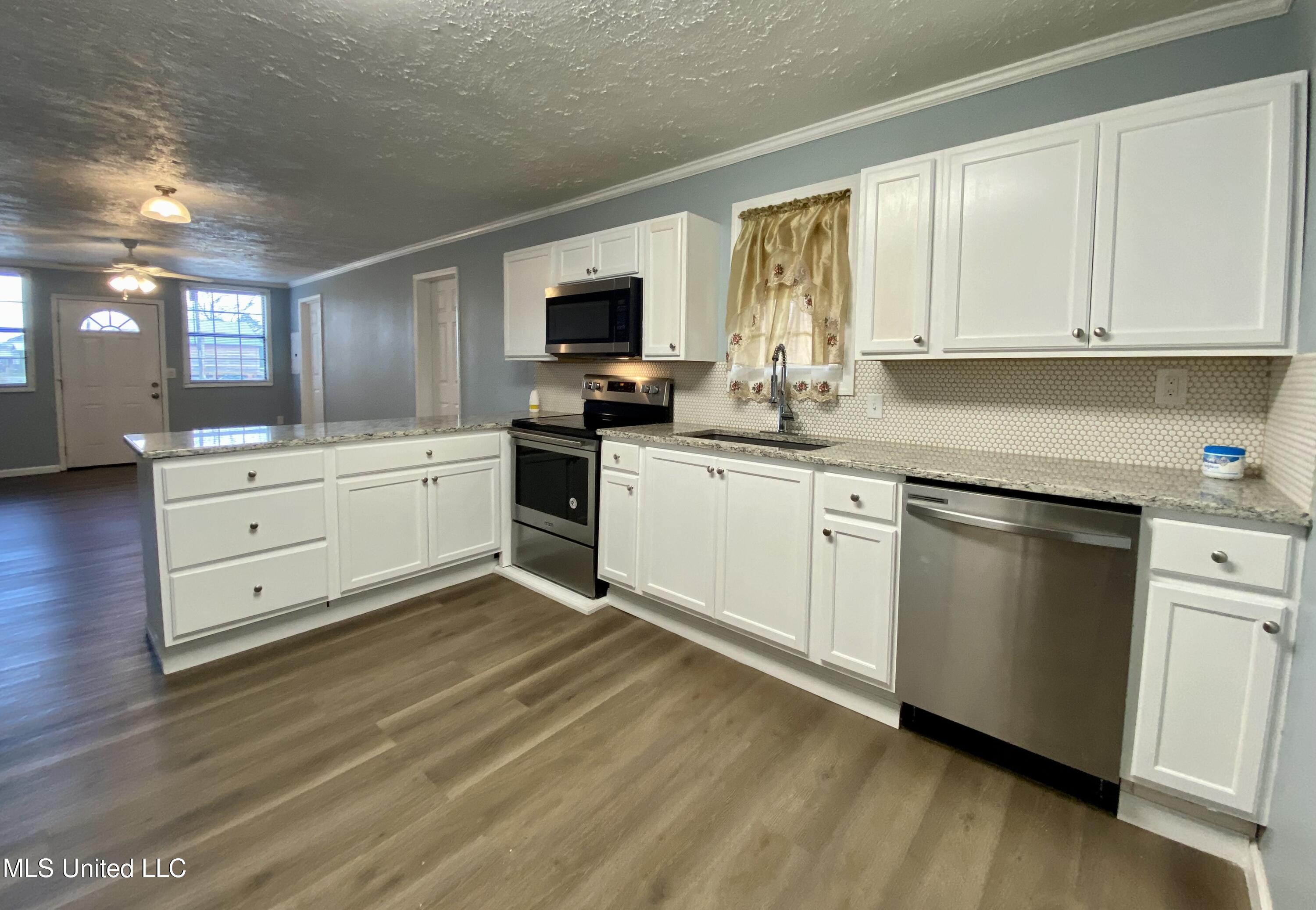 14 Hillsboro-Ludlow Road Forest, MS 39074 - Photo 5 of 18 Kitchen