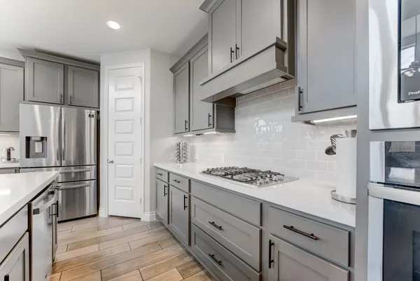 $565,000 | 6907 Pondhawk Drive, Katy, TX 77493