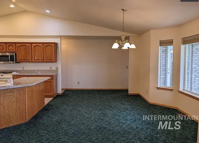 $725,000 | 2047 East 2975 South, Wendell, ID 83355