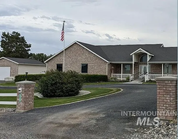 $725,000 | 2047 East 2975 South, Wendell, ID 83355