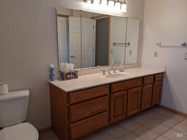 $725,000 | 2047 East 2975 South, Wendell, ID 83355