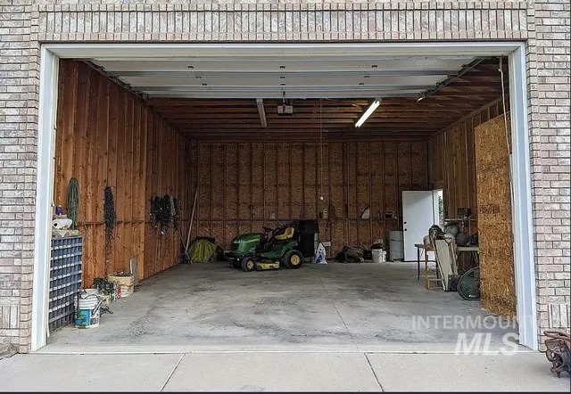 $725,000 | 2047 East 2975 South, Wendell, ID 83355