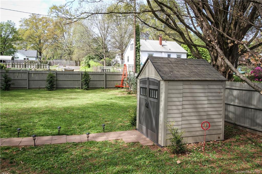 1511 Chippendale Road Charlotte, NC 28205 - Photo 24 of 25 Gallery Image 24