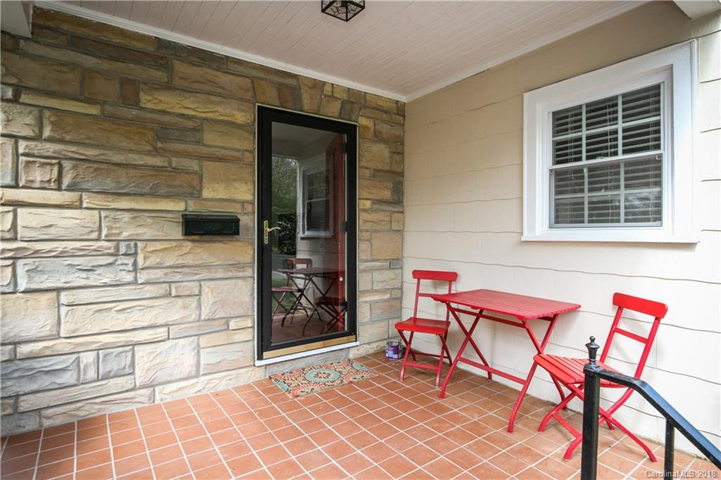 1511 Chippendale Road Charlotte, NC 28205 - Photo 4 of 25 Gallery Image 4
