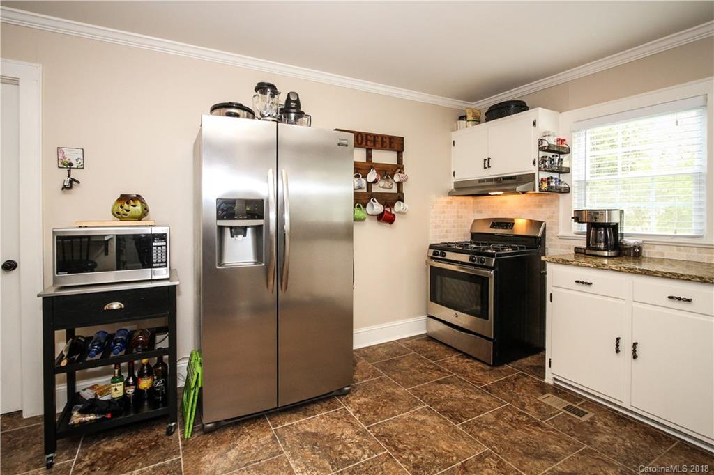 1511 Chippendale Road Charlotte, NC 28205 - Photo 7 of 25 Gallery Image 7