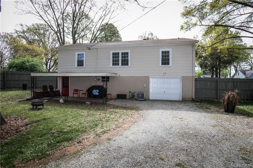 1511 Chippendale Road Charlotte, NC 28205 - Photo 10 of 25 Gallery Image 10