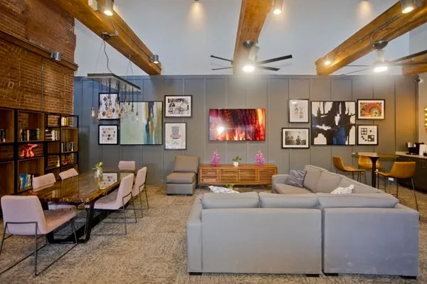 $1,820 | 45 Willow Street, Unit 1, Springfield, MA 01103