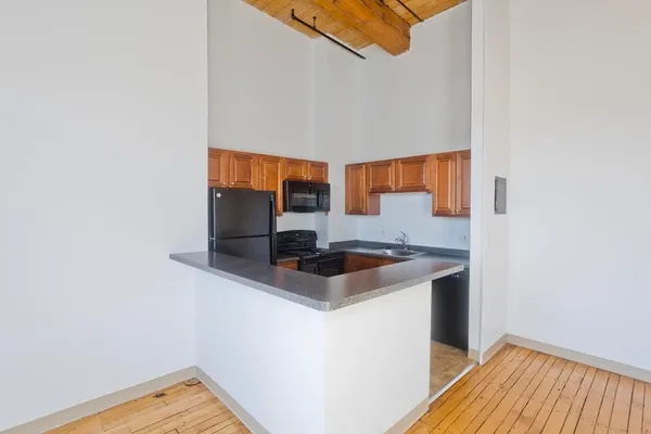 $1,820 | 45 Willow Street, Unit 1, Springfield, MA 01103