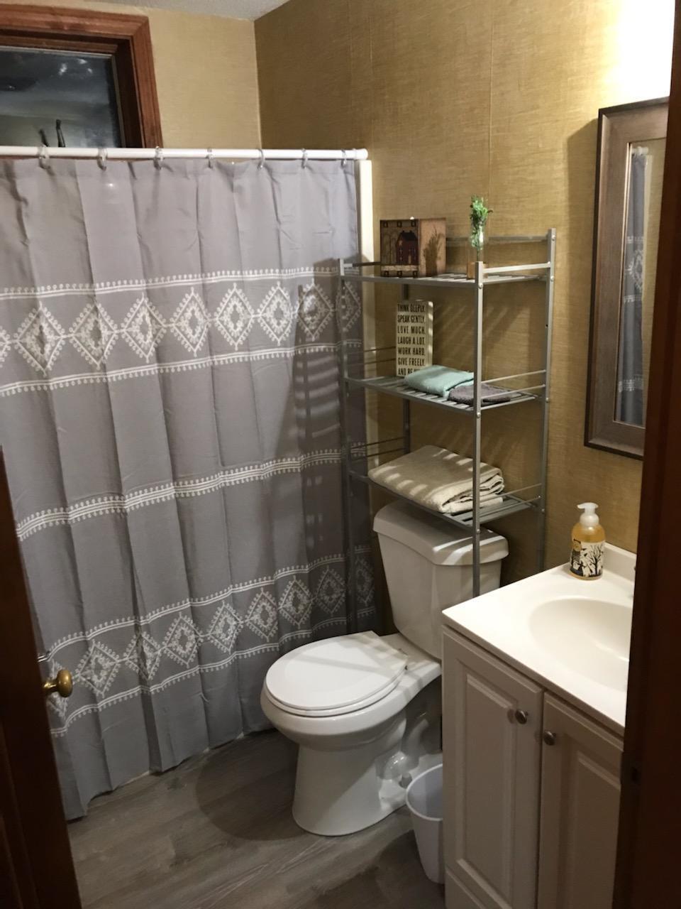 53 Pines Road Benton, ME 04901 - Photo 27 of 44 2nd Floor Bathroom