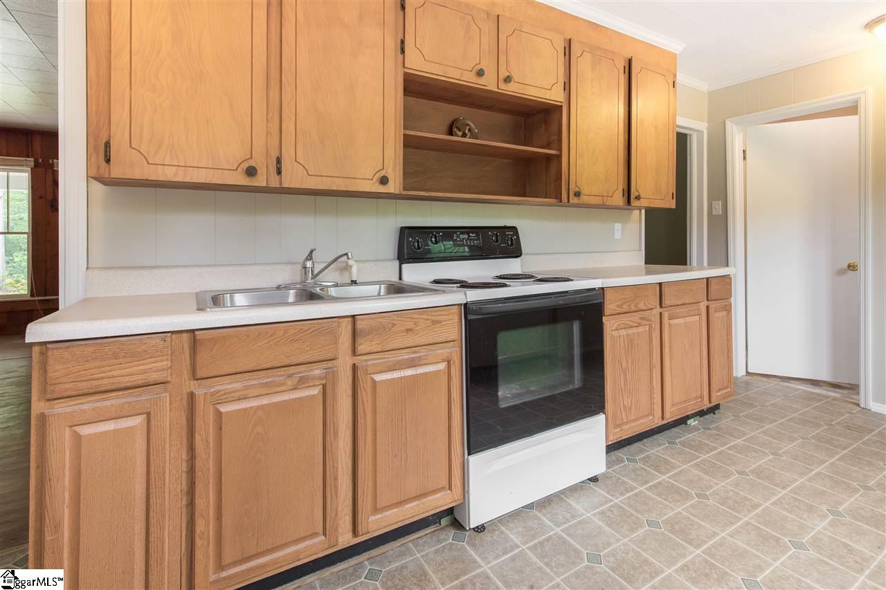 1207 Dunklin Bridge Road Fountain Inn, SC 29644 - Photo 12 of 22