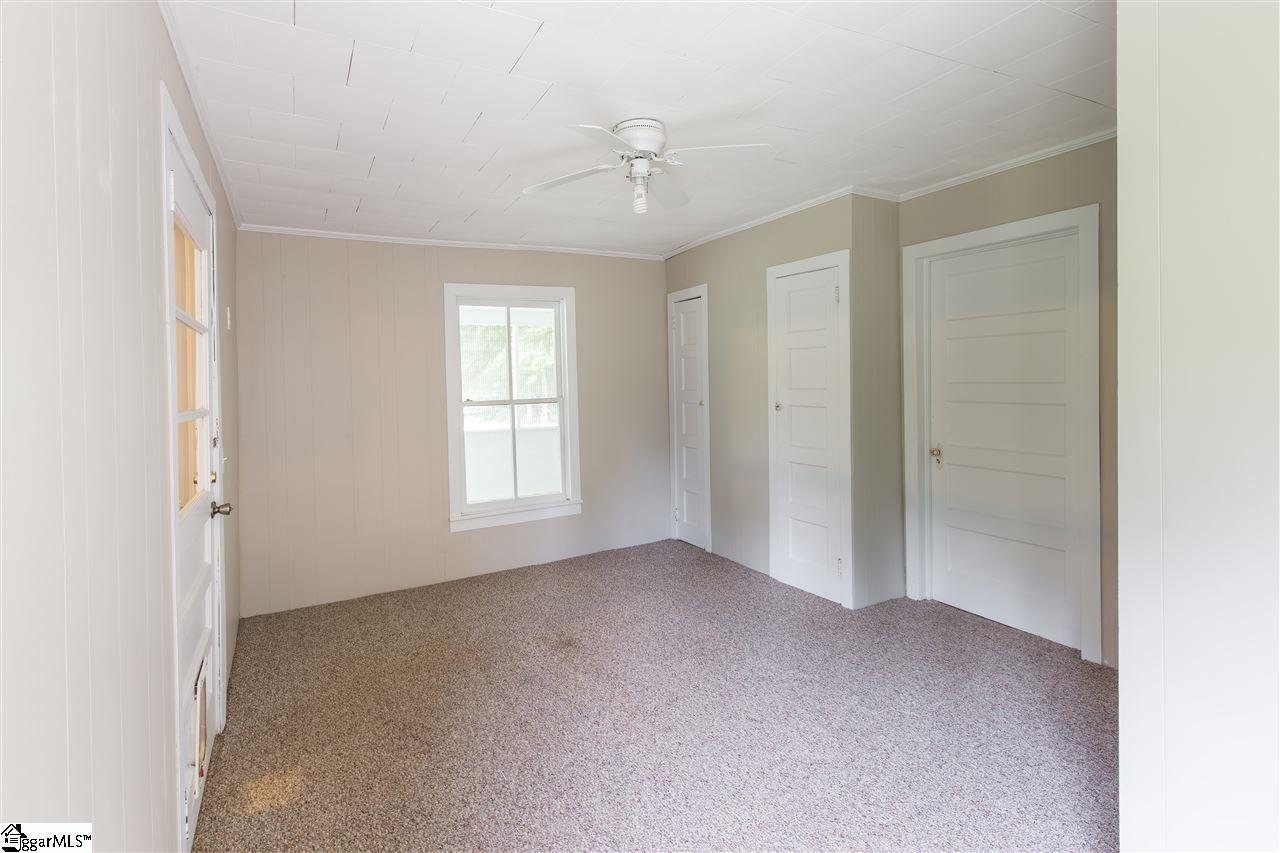 1207 Dunklin Bridge Road Fountain Inn, SC 29644 - Photo 13 of 22