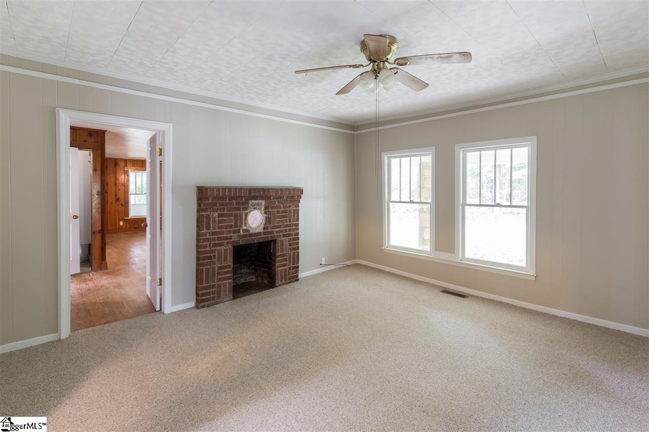 1207 Dunklin Bridge Road Fountain Inn, SC 29644 - Photo 7 of 22