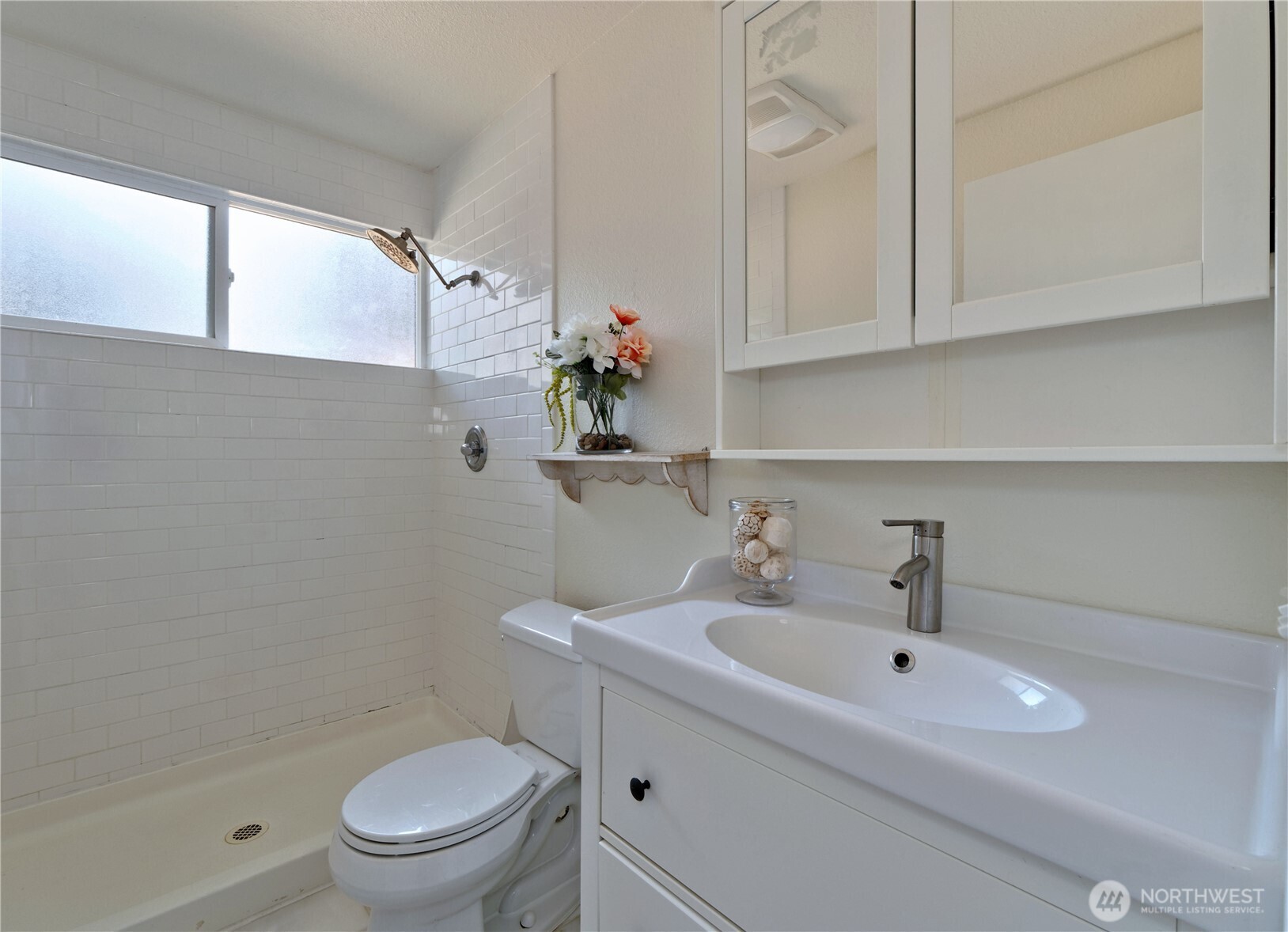 12015 Northeast 161st Street Bothell, WA 98011 - Photo 15 of 31