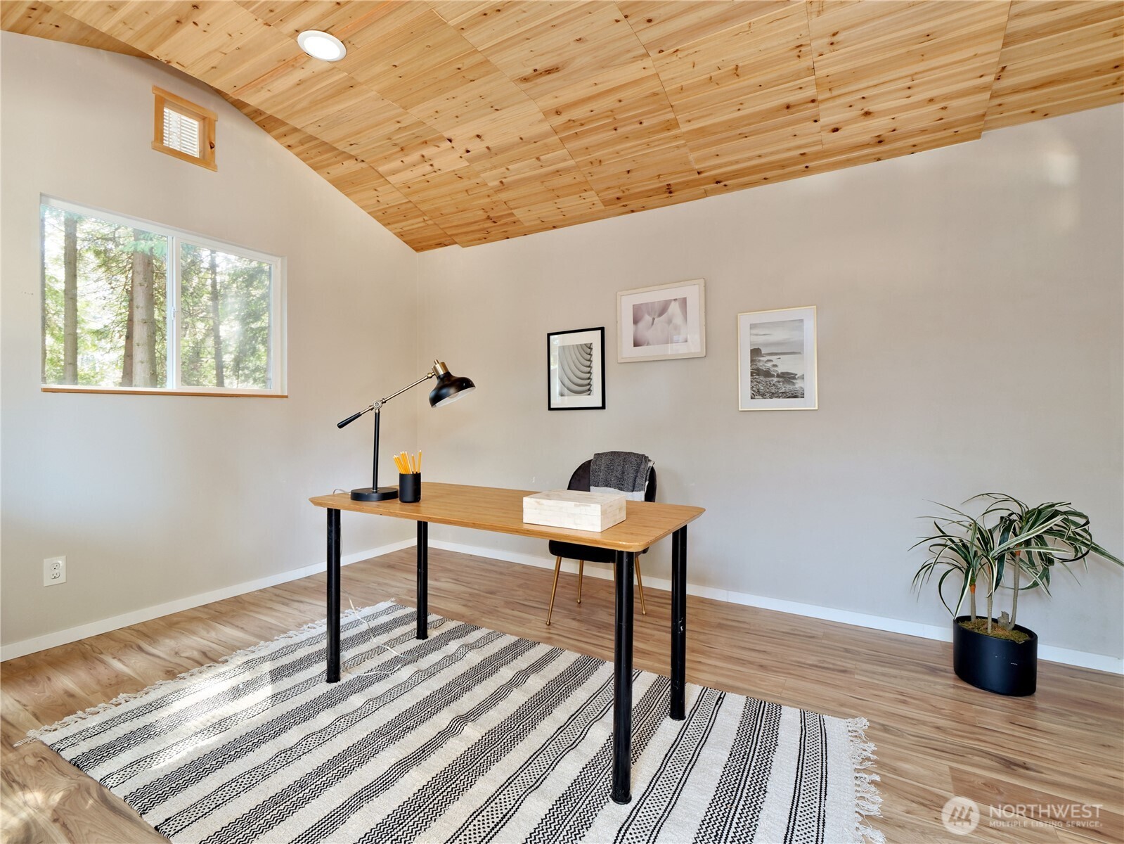 12015 Northeast 161st Street Bothell, WA 98011 - Photo 19 of 31