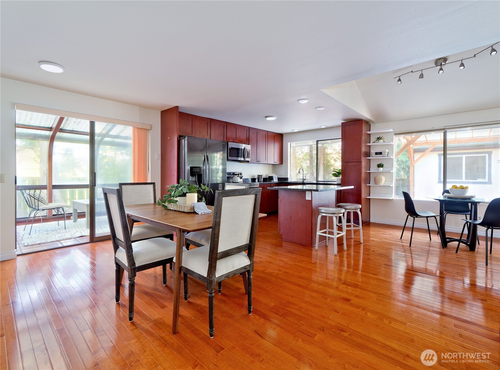 12015 Northeast 161st Street Bothell, WA 98011 - Photo 7 of 31