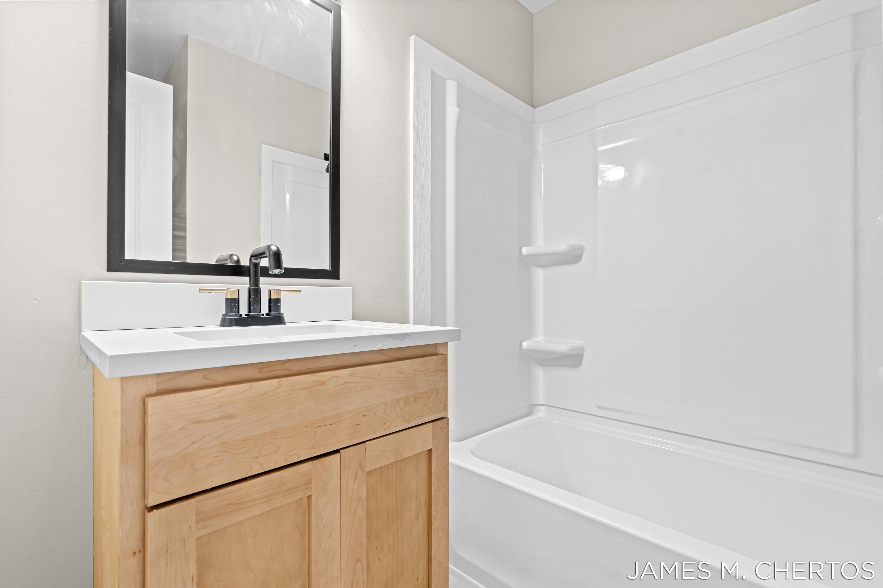 228 South Street, Unit 230 Spring Lake, MI 49456 - Photo 16 of 50 36-print-054