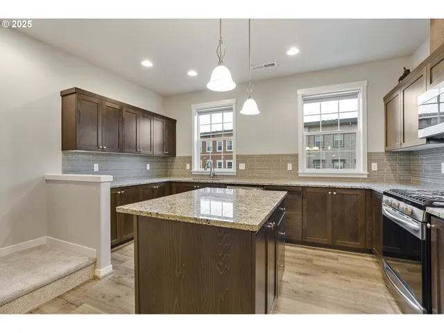 $370,000 | 28829 Southwest Villebois Drive, Wilsonville, OR 97070