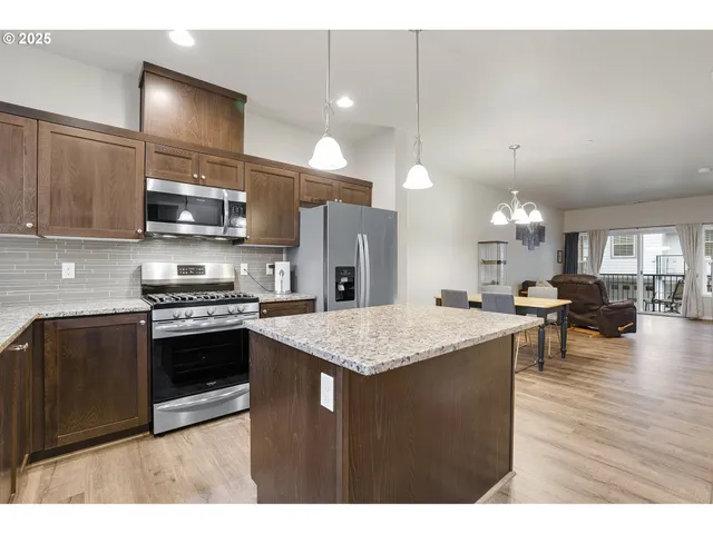 $370,000 | 28829 Southwest Villebois Drive, Wilsonville, OR 97070