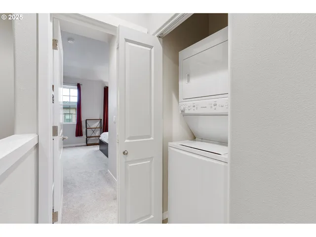 $370,000 | 28829 Southwest Villebois Drive, Wilsonville, OR 97070