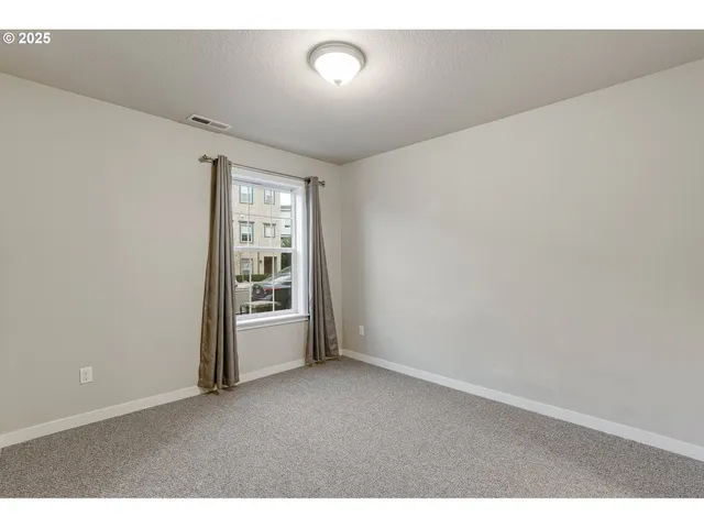 $370,000 | 28829 Southwest Villebois Drive, Wilsonville, OR 97070