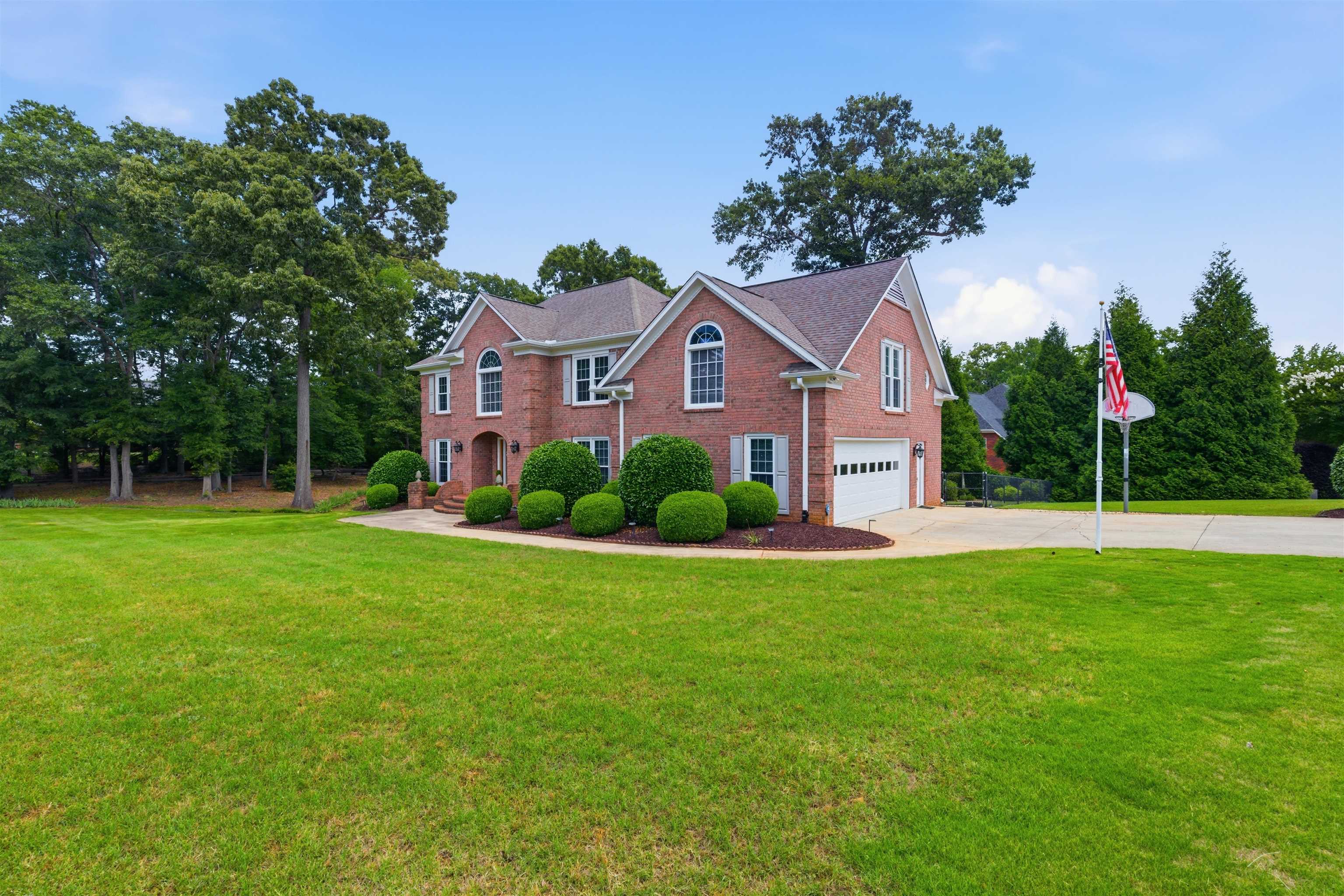 110 West Killarney Lake Moore, SC 29369 - Photo 3 of 49