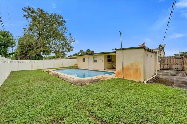 $499,000 | 6622 Raleigh Street, Hollywood, FL 33024