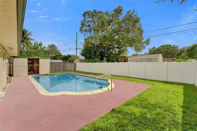 $498,000 | 6622 Raleigh Street, Hollywood, FL 33024