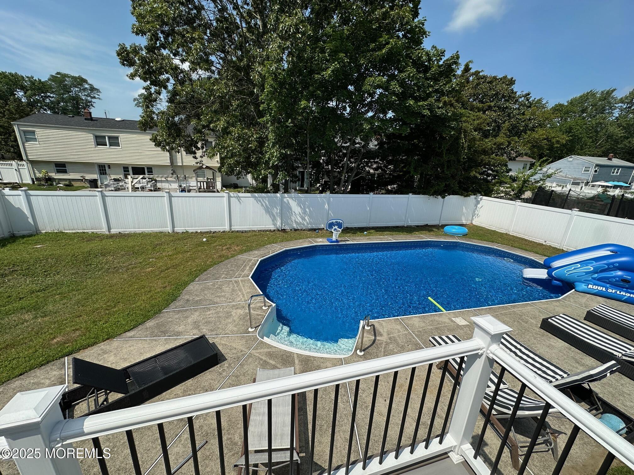 18 Branch Road Oakhurst, NJ 07755 - Photo 6 of 20 IMG_5303