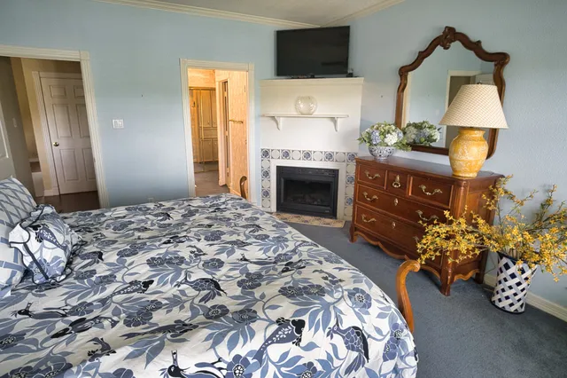 $596,862 | 766 County Road 206, Sargent, TX 77414