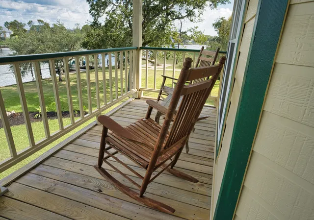 $596,862 | 766 County Road 206, Sargent, TX 77414