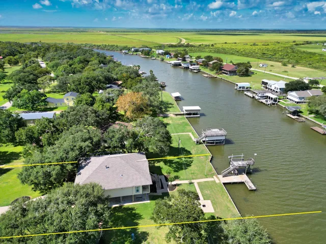 $596,862 | 766 County Road 206, Sargent, TX 77414