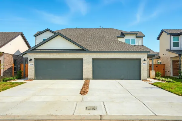 $2,271 | 1809 Peach Creek Drive, Unit B, Dayton, TX 77535