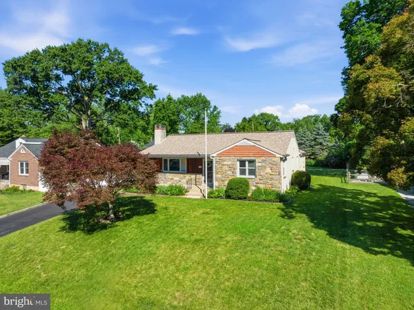 $399,950 | 321 Heston, Norristown, PA 19403