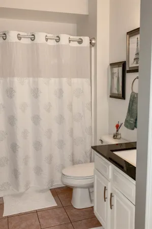 $2,600 | 18 Harbor Avenue, Unit 304, Nashua, NH 03060