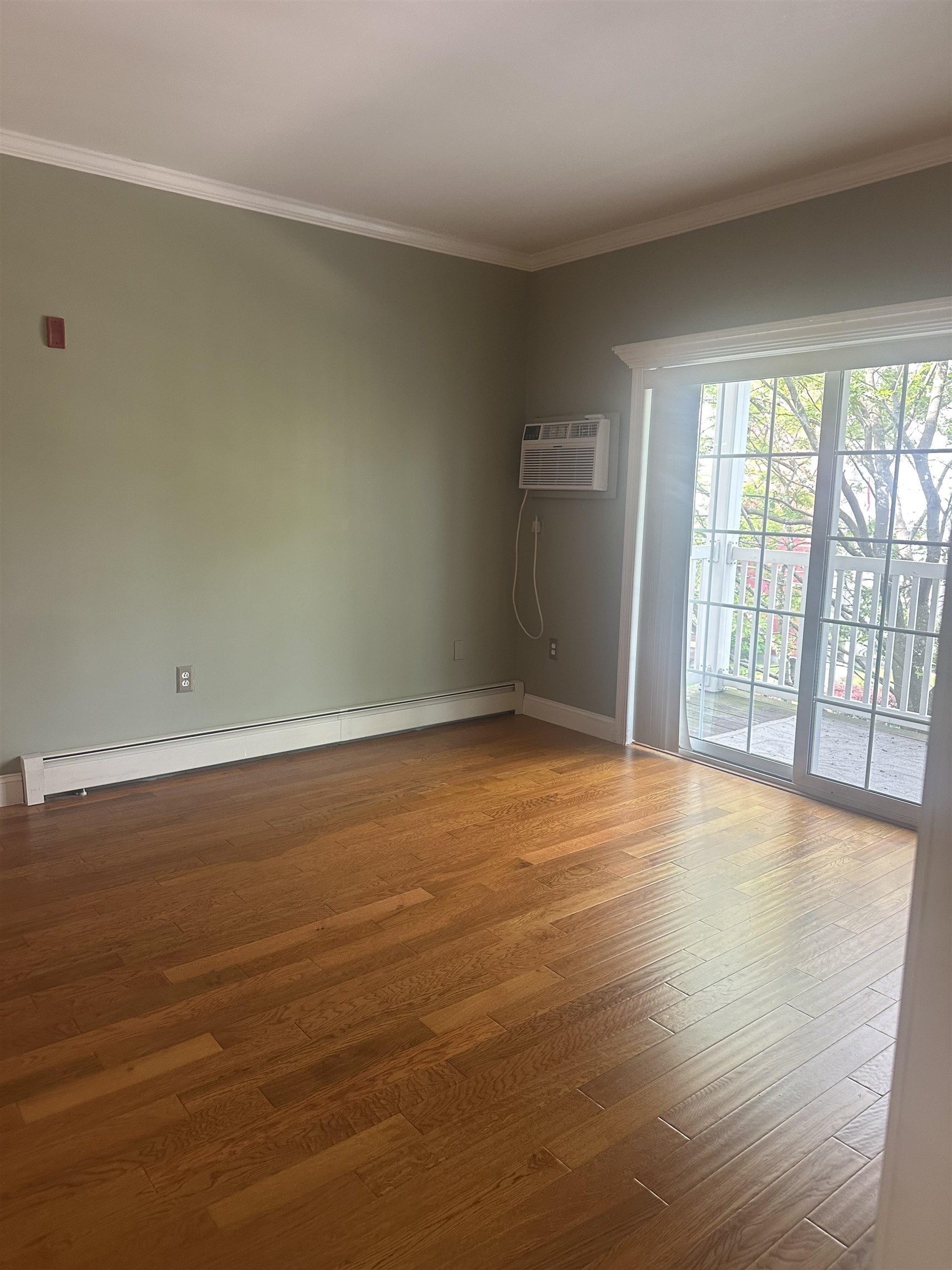 18 Harbor Avenue, Unit 304 Nashua, NH 03060 - Photo 4 of 14