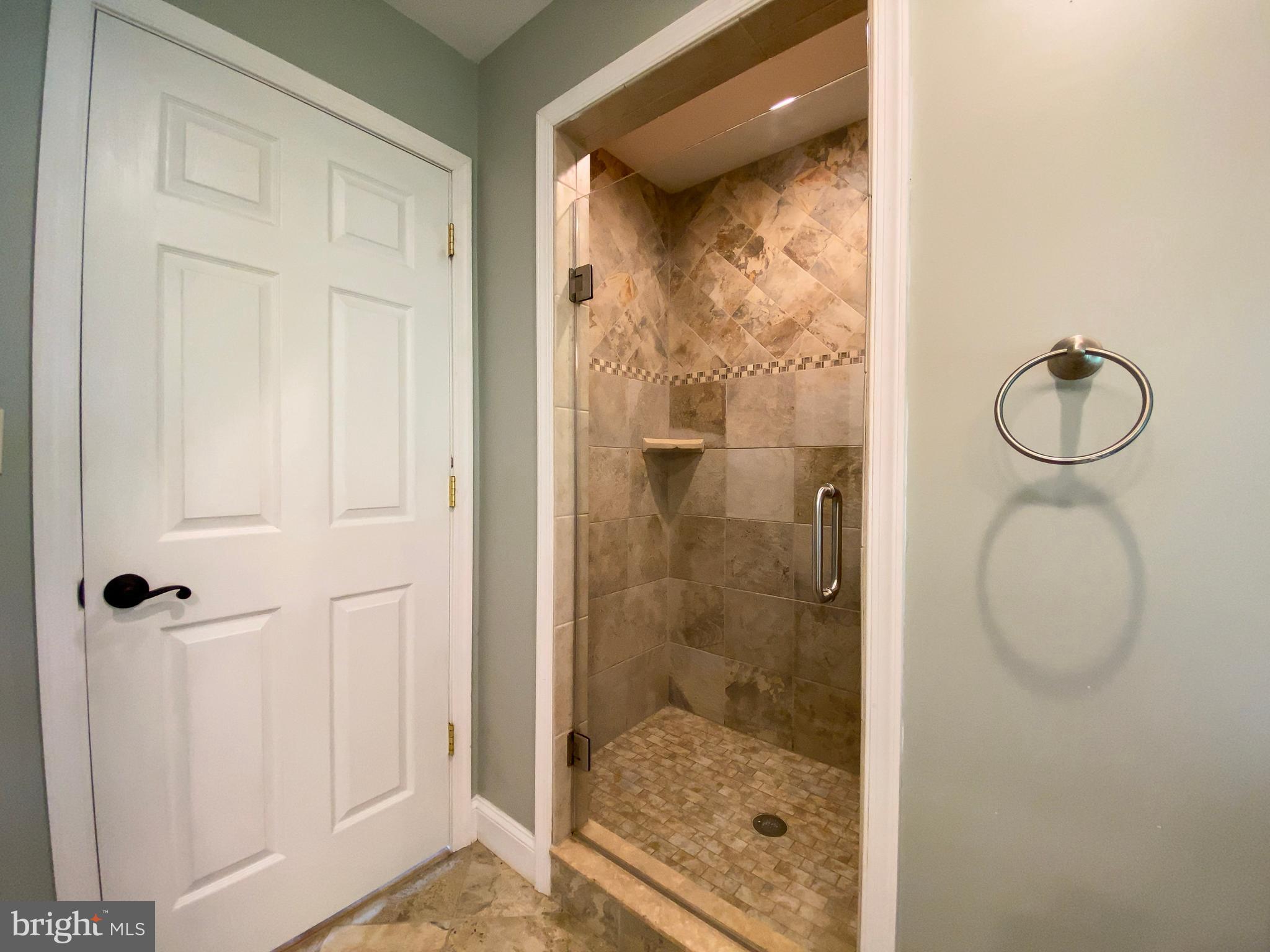 15 Towpath Road Levittown, PA 19056 - Photo 18 of 30 Master Bath