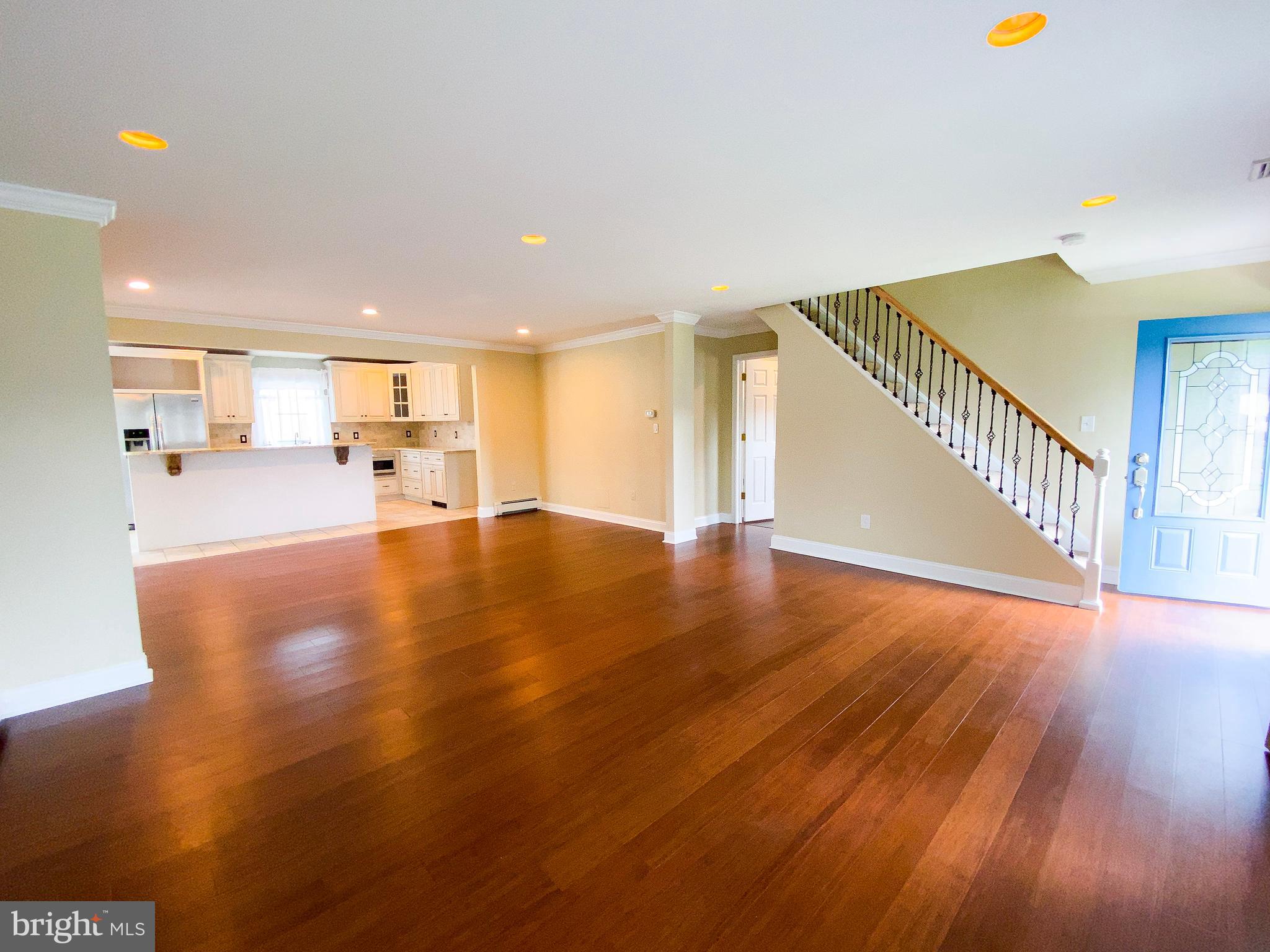 15 Towpath Road Levittown, PA 19056 - Photo 6 of 30 Open living space