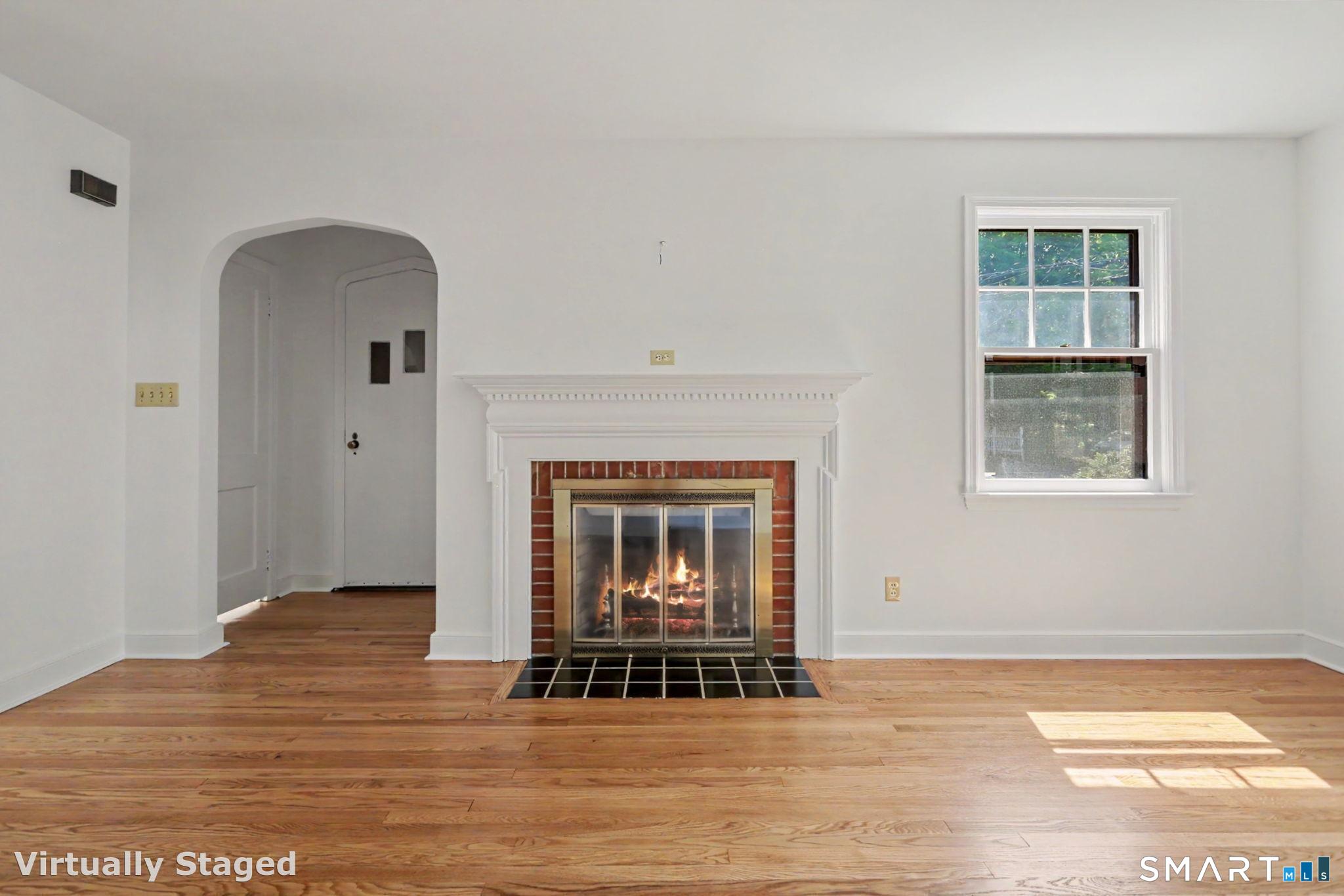 312 Bennett Street Fairfield, CT 06825 - Photo 8 of 40