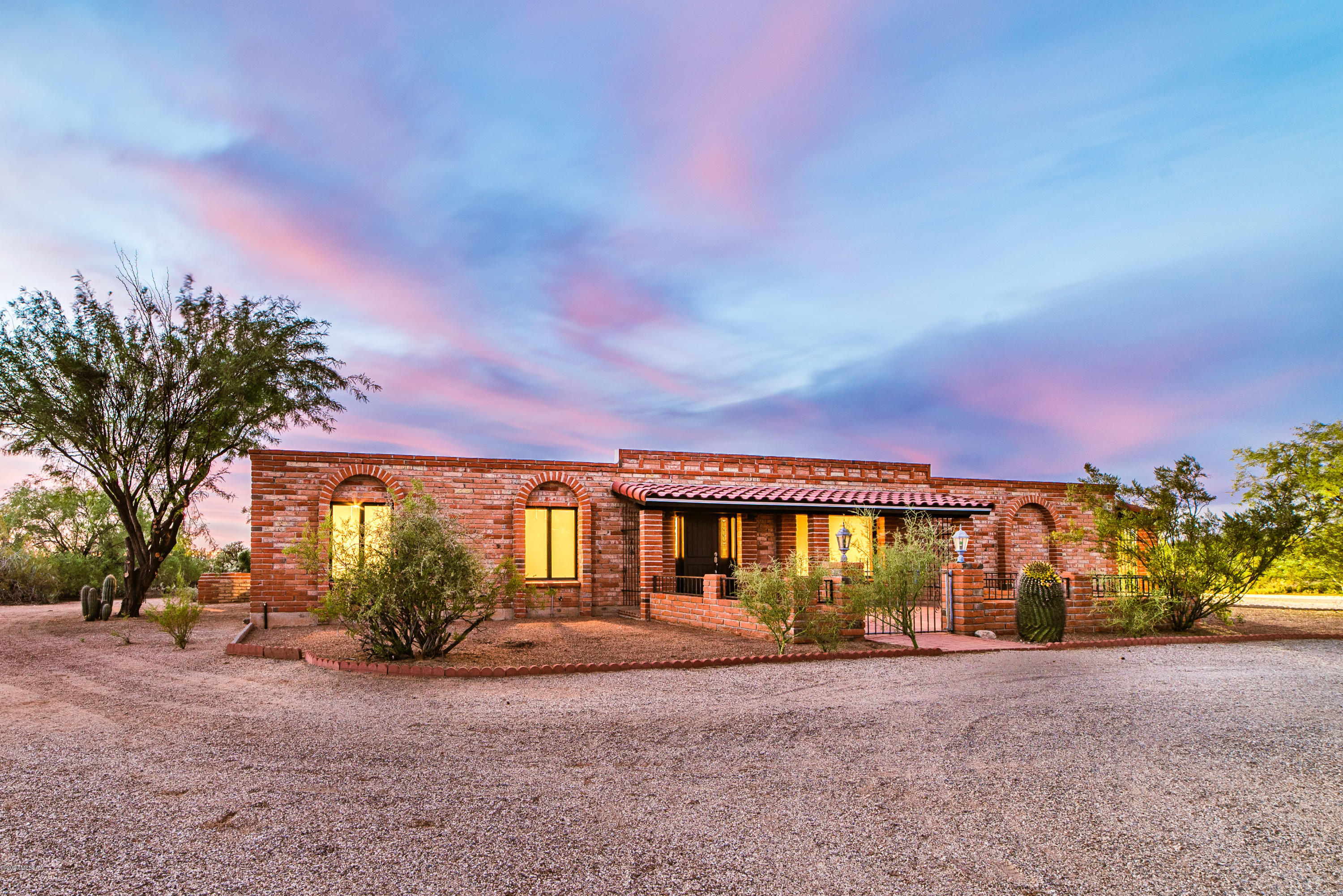 4261 North Old Rnch Road Tucson, AZ 85743 - Photo 5 of 50