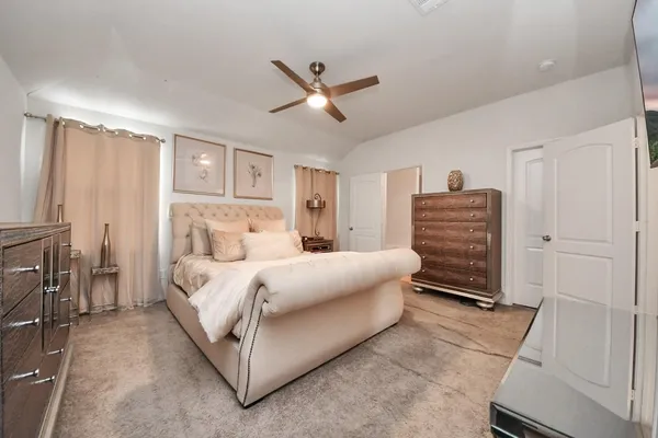 $2,499 | 9423 Grand Spark Drive, Iowa Colony, TX 77583