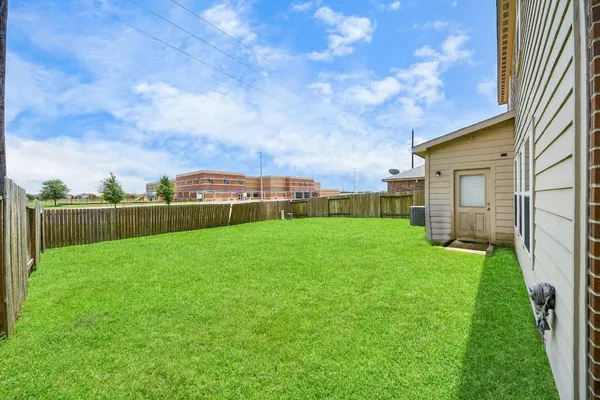 $2,499 | 9423 Grand Spark Drive, Iowa Colony, TX 77583