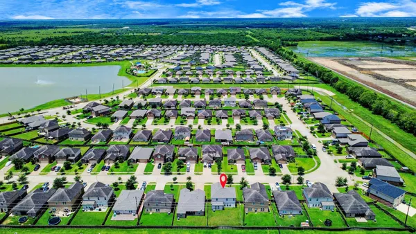 $2,500 | 9423 Grand Spark Drive, Iowa Colony, TX 77583